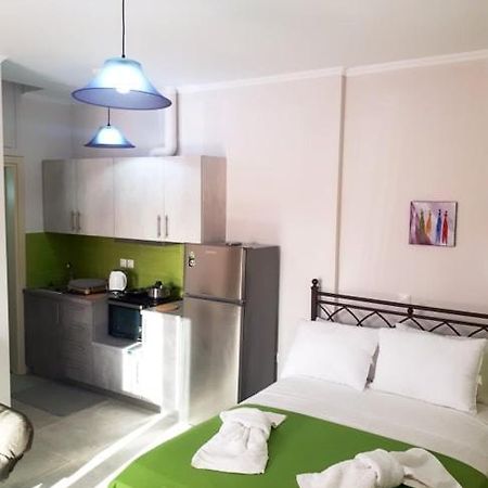 Green Studio Nidri Екстериор снимка