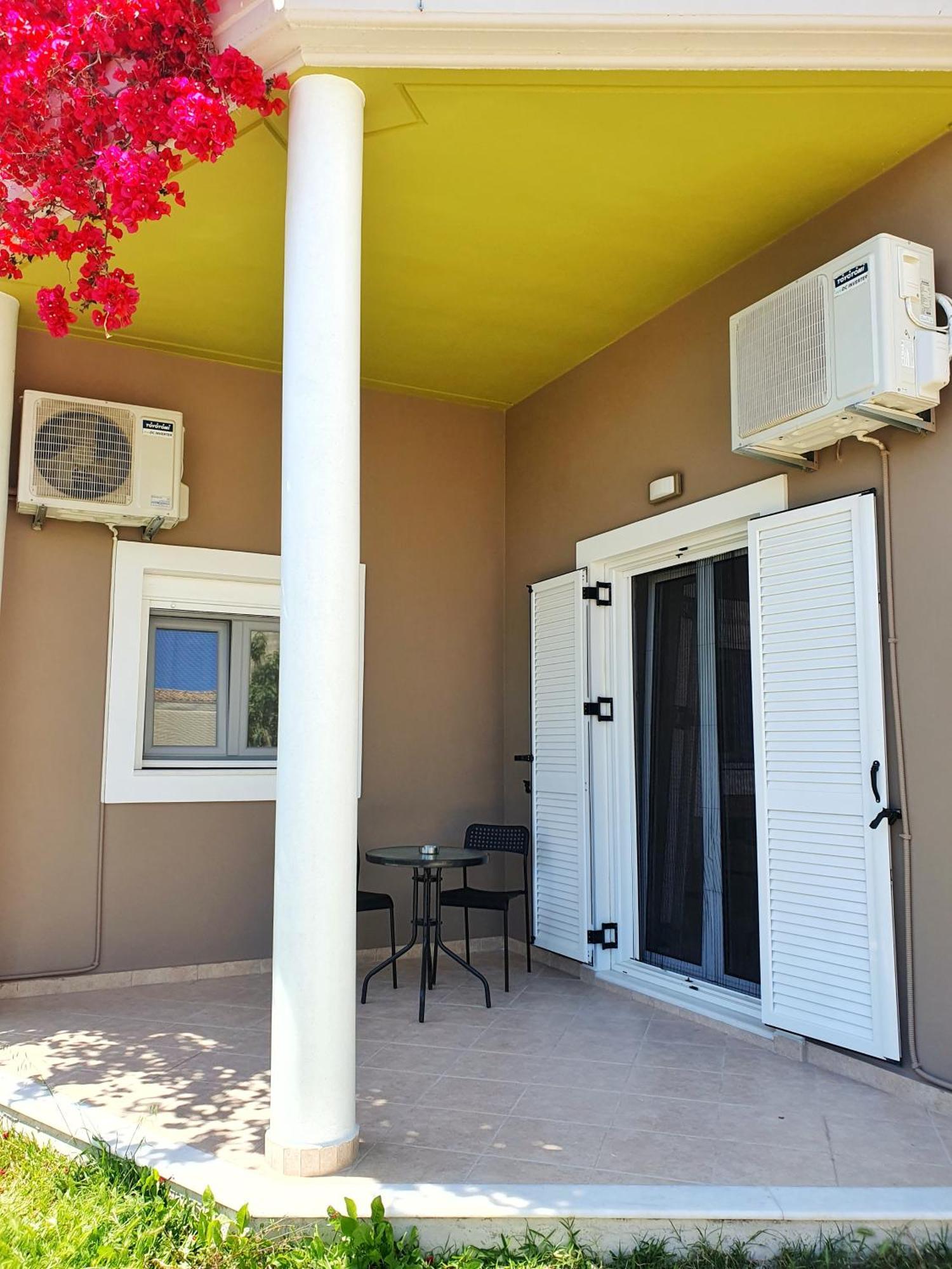 Green Studio Nidri Екстериор снимка